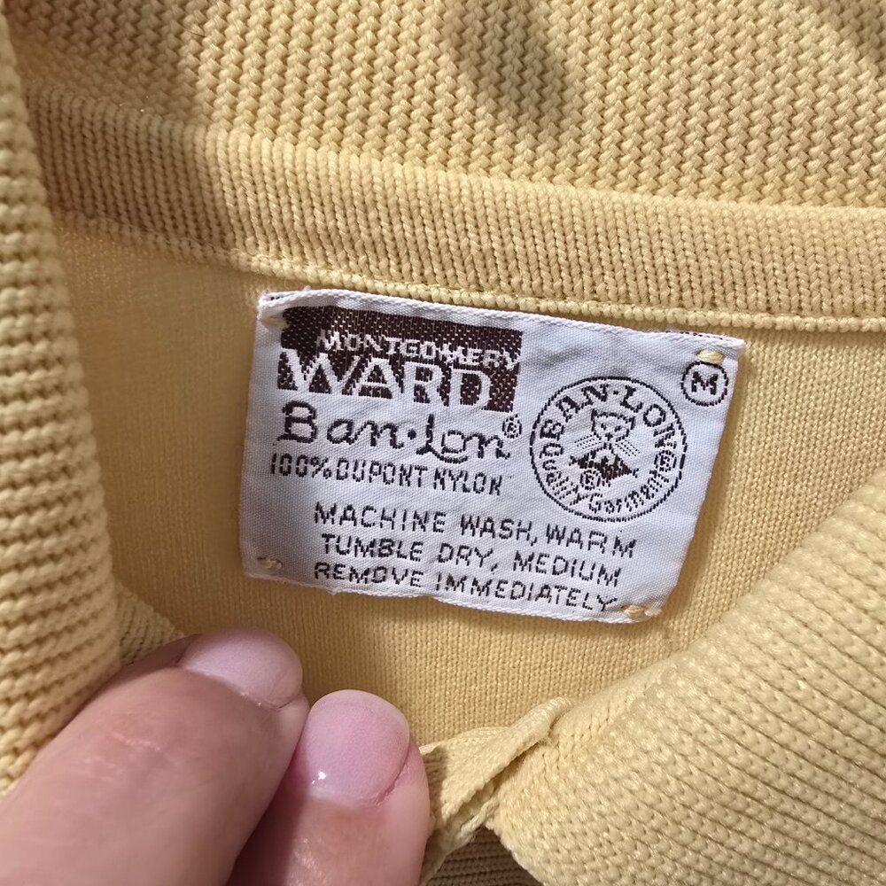Vintage Montgomery Ward Ban Lon Polo Shirt Yellow Mens Medium Nylon Retro. GUC. - Picture 4 of 16